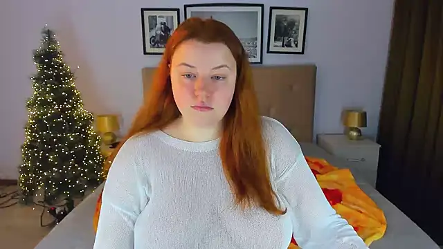 Snapshot of PolinaSalvatore chatting on 12.27.24 PolinaSalvatore online show from 12.27.24