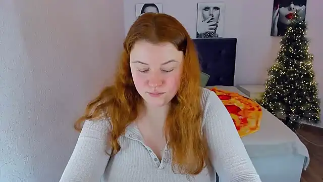 Snapshot of PolinaSalvatore chatting on 12.29.24 PolinaSalvatore online show from 12.29.24