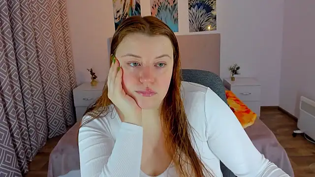 Snapshot of PolinaSalvatore chatting on 01.09.25 PolinaSalvatore online show from 01.09.25