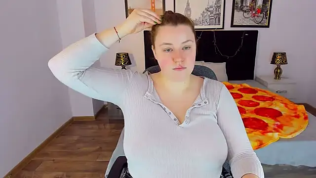 Snapshot of PolinaSalvatore chatting on 01.10.25 PolinaSalvatore online show from 01.10.25