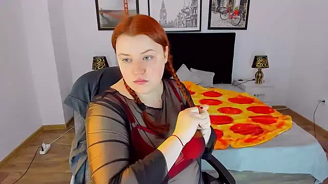 Snapshot of PolinaSalvatore chatting on 01.27.25 PolinaSalvatore online show from 01.27.25