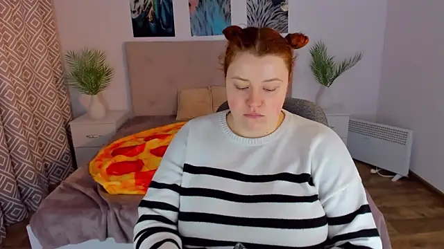 Snapshot of PolinaSalvatore chatting on 01.30.25 PolinaSalvatore online show from 01.30.25