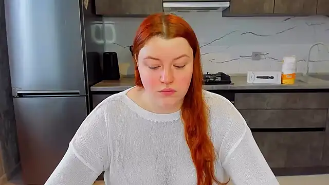 Snapshot of PolinaSalvatore chatting on 02.07.25 PolinaSalvatore online show from 02.07.25