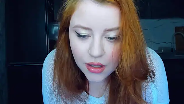 Snapshot of PolinaSalvatore chatting on 02.13.25 PolinaSalvatore online show from 02.13.25