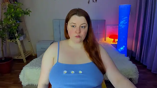 Snapshot of PolinaSalvatore chatting on 03.13.25 PolinaSalvatore online show from 03.13.25