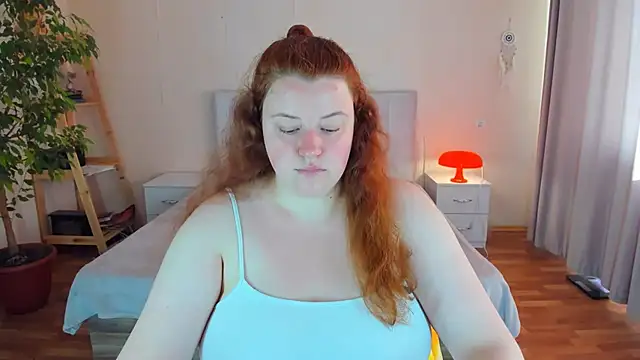 Snapshot of PolinaSalvatore chatting on 09.23.25 PolinaSalvatore online show from 09.23.25