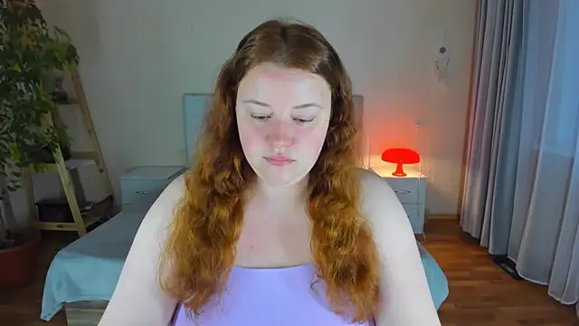 Snapshot of PolinaSalvatore chatting on 09.24.25 PolinaSalvatore online show from 09.24.25