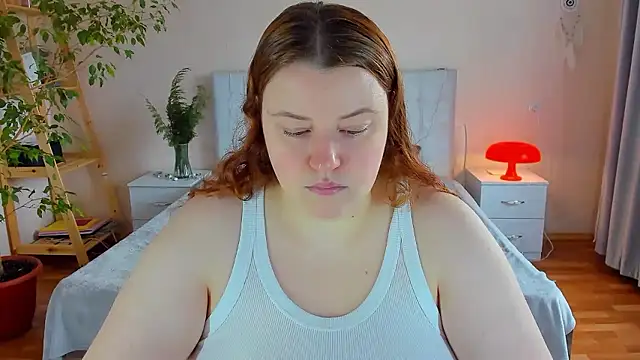 Snapshot of PolinaSalvatore chatting on 11.07.25 PolinaSalvatore online show from 11.07.25