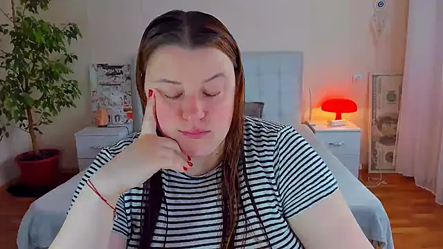 PolinaSalvatore online show from 04.12.26