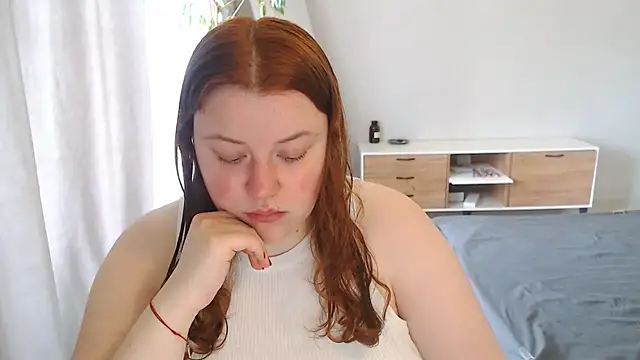 Snapshot of PolinaSalvatore chatting on 04.24.26 PolinaSalvatore online show from 04.24.26