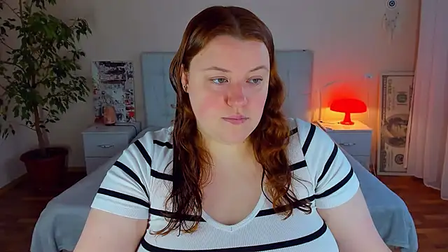 Snapshot of PolinaSalvatore chatting on 04.29.26 PolinaSalvatore online show from 04.29.26
