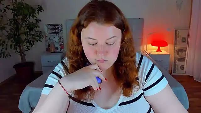 Snapshot of PolinaSalvatore chatting on 04.29.26 PolinaSalvatore online show from 04.29.26