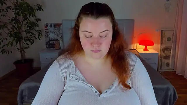 Snapshot of PolinaSalvatore chatting on 06.15.26 PolinaSalvatore online show from 06.15.26