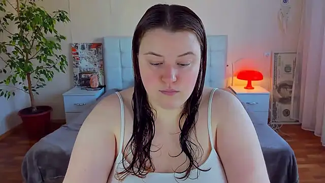 Snapshot of PolinaSalvatore chatting on 06.22.26 PolinaSalvatore online show from 06.22.26