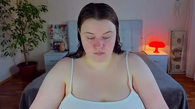 Snapshot of PolinaSalvatore chatting on 06.26.26 PolinaSalvatore online show from 06.26.26