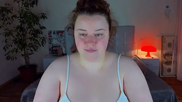 Snapshot of PolinaSalvatore chatting on 06.28.26 PolinaSalvatore online show from 06.28.26