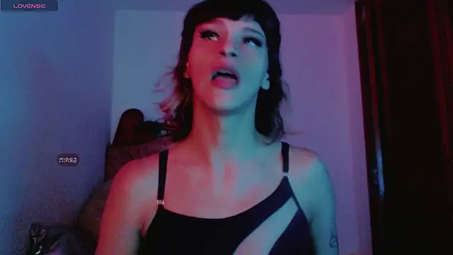 Summer XO online show from 12.20.24