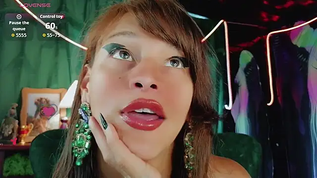 Summer XO online show from 02.10.26