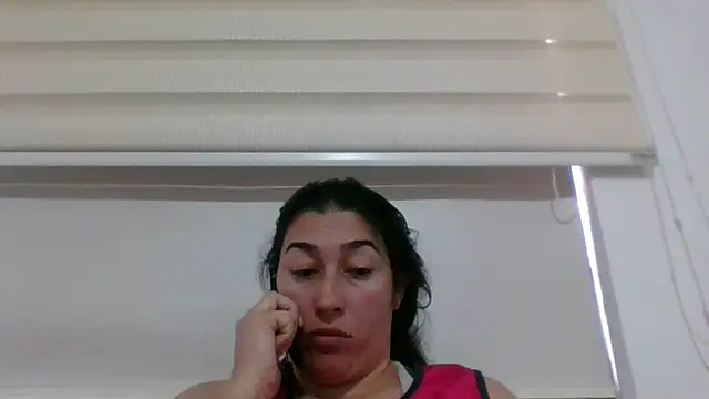 Snapshot of andreaisis2 chatting on 01.21.25 andreaisis2 online show from 01.21.25