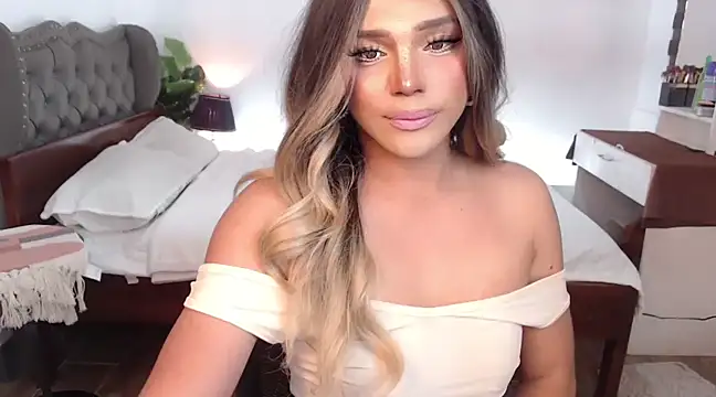 liaa lurrecams online show from 02.20.25