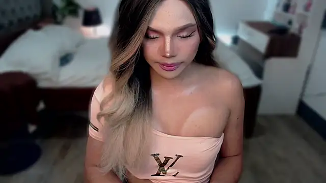 Snapshot of liaa_lurrecams chatting on 12.16.25 liaa lurrecams online show from 12.16.25