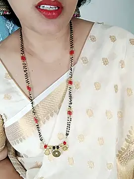 Snapshot of Indian_desi_wife chatting on 10.20.25 Indian desi wife online show from 10.20.25