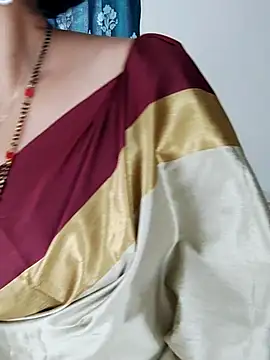 Snapshot of Indian_desi_wife chatting on 11.15.25 Indian desi wife online show from 11.15.25