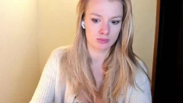 Annloveyou online show from 12.18.24