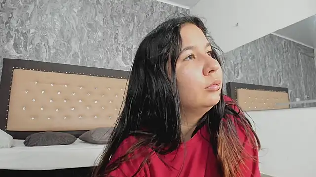 Lia sarahi online show from 11.28.25