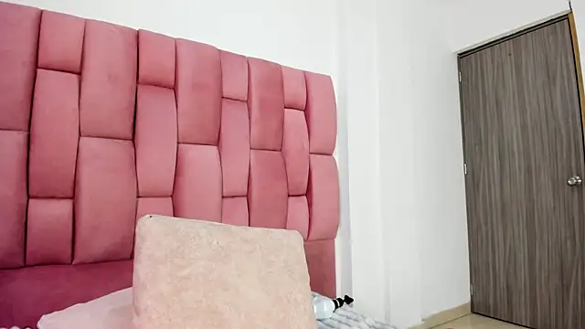 Lia sarahi online show from 01.05.26