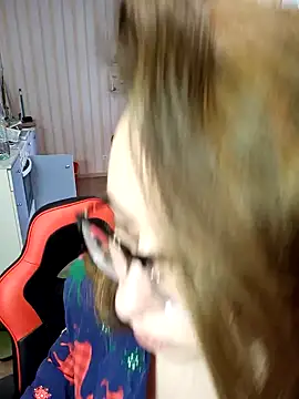 DienkaGreen online show from 01.12.25