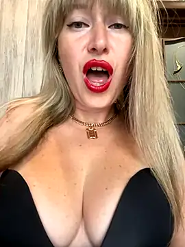 Kittenforyou online show from 10.14.25