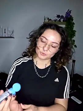 Moxxxie online show from 09.29.25