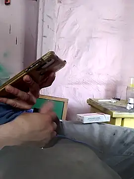 Snapshot of Wero4200 chatting on 10.21.25 Wero4200 online show from 10.21.25