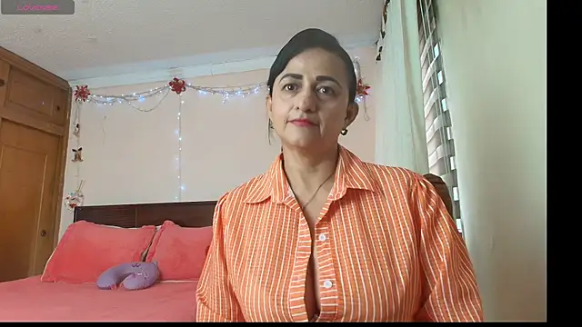 ISABEEL SOFIA01 online show from 04.17.26