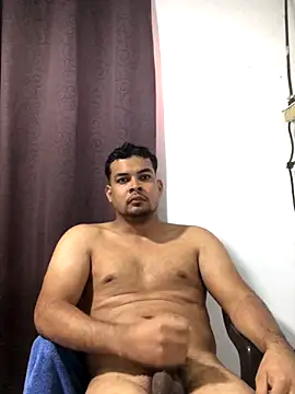 Snapshot of ElsecretodeBruno chatting on 10.03.25 ElsecretodeBruno online show from 10.03.25