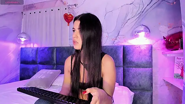 Snapshot of IvySanders1 chatting on 02.17.25 IvySanders1 online show from 02.17.25