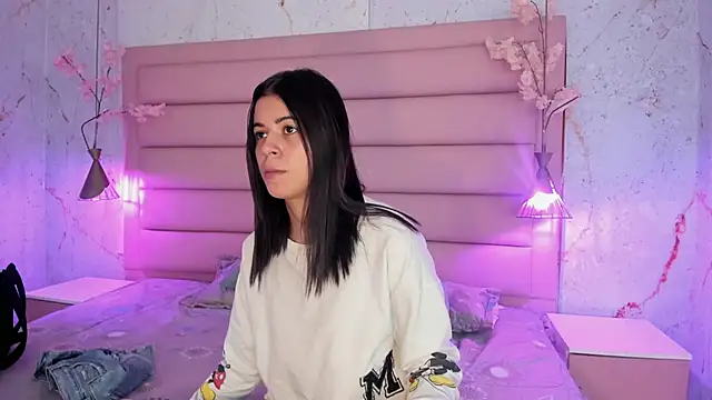 Snapshot of IvySanders1 chatting on 11.05.25 IvySanders1 online show from 11.05.25