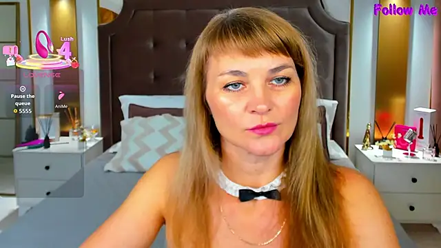 Snapshot of annasimonsj chatting on 10.04.25 annasimonsj online show from 10.04.25