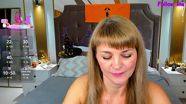 Snapshot of annasimonsj chatting on 11.02.25 annasimonsj online show from 11.02.25