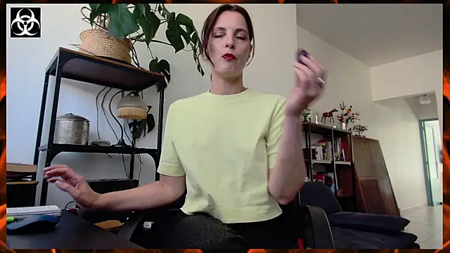LanaCorona online show from 09.19.25