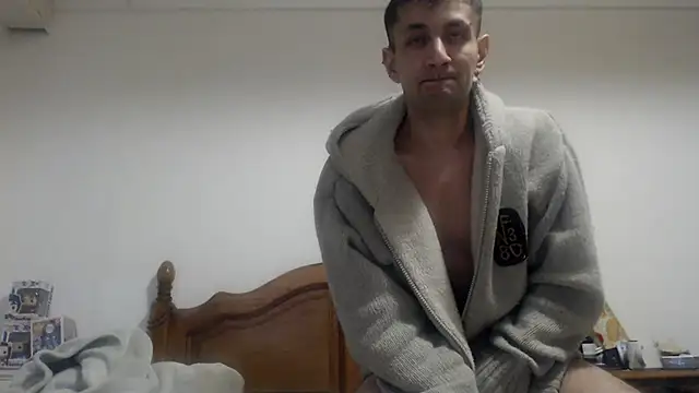 Snapshot of poissinet2 chatting on 01.16.25 poissinet2 online show from 01.16.25