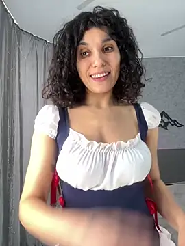  CurlySue  online show from 02.27.25