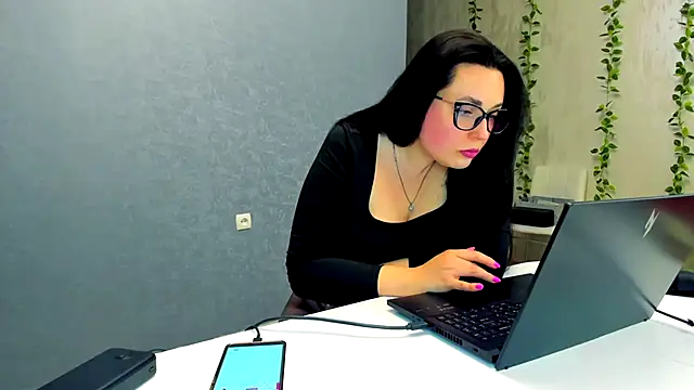 WorshipLilit online show from 03.20.26