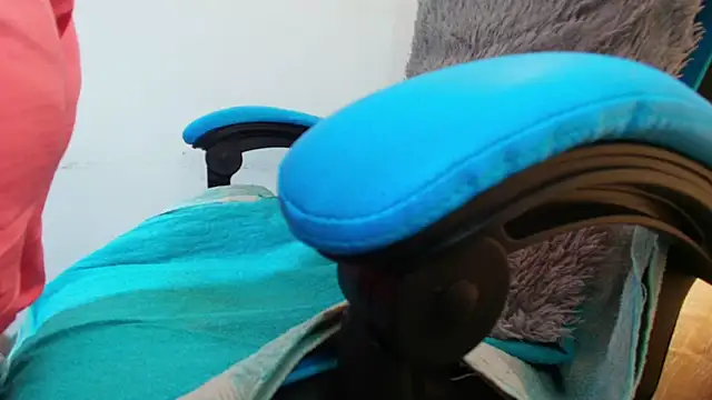 klylls squirt  online show from 03.10.26