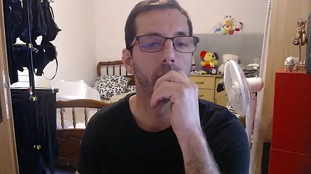 steph19x5 online show from 10.12.25