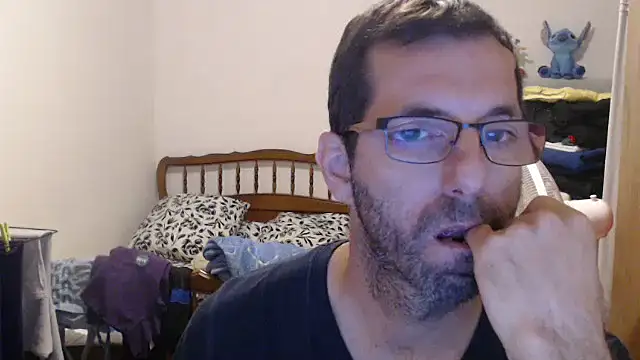 steph19x5 online show from 10.18.25