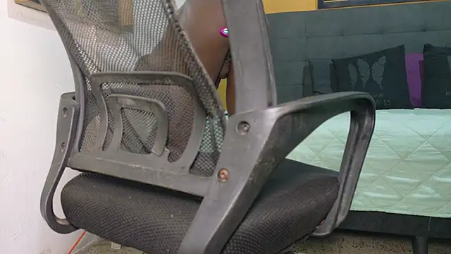 Snapshot of bigdanny_5 chatting on 10.04.25 bigdanny 5 online show from 10.04.25