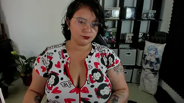 aika-dreams online show from 12.04.24