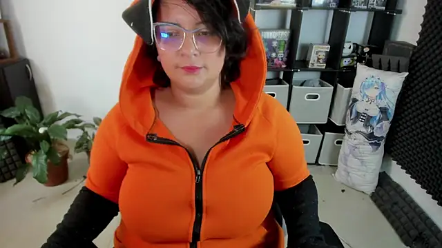 aika-dreams online show from 12.16.24